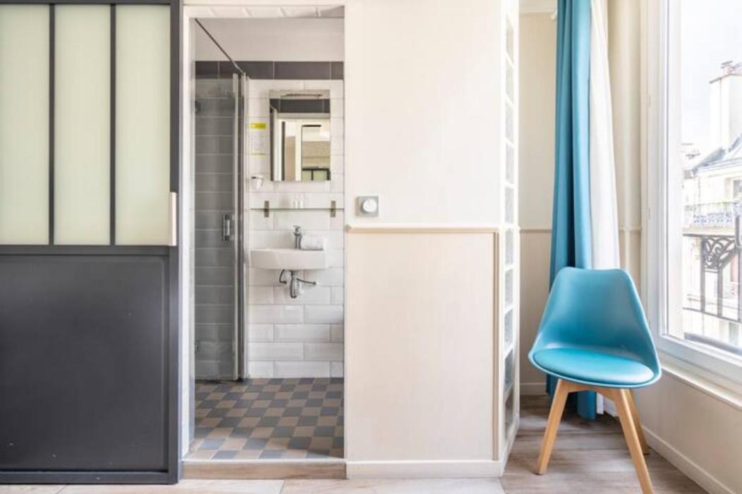 District République Hotel Paris