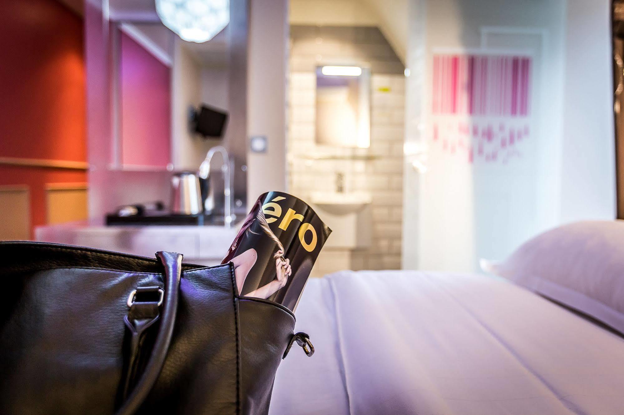 District République Hotel Paris